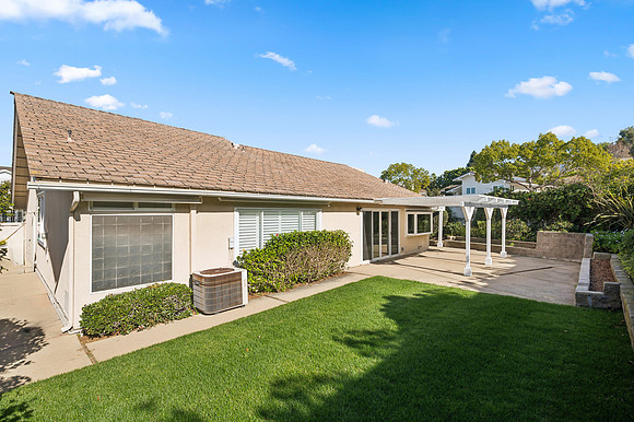 Exterior5HiRes