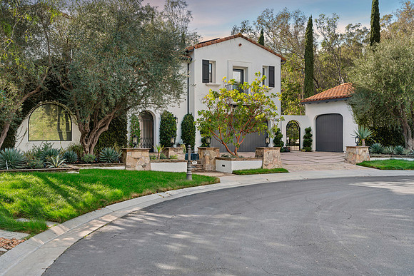Exterior1Web