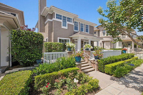Exterior9HiRes
