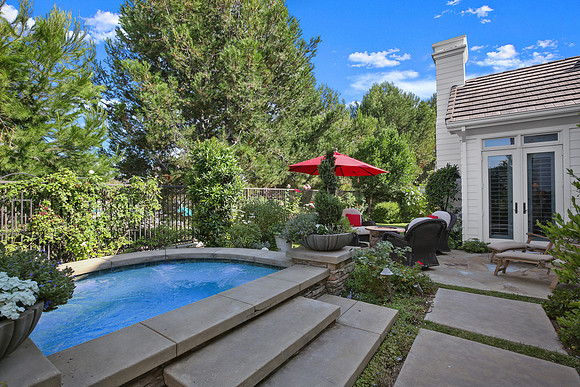 Exterior4Hires