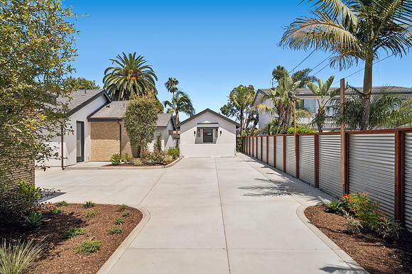 Exterior9Web