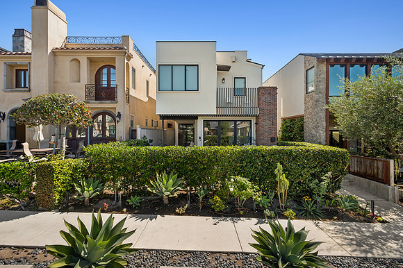 Exterior1Web