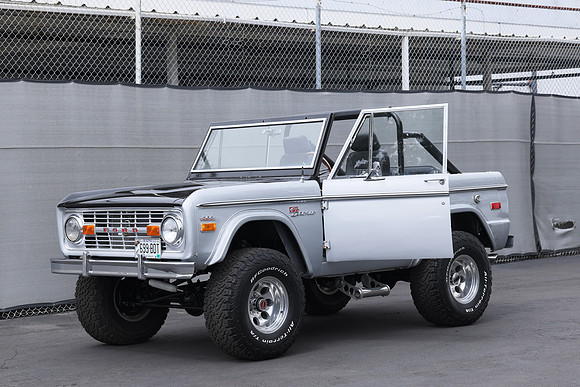 Silver_Bronco-Web 19