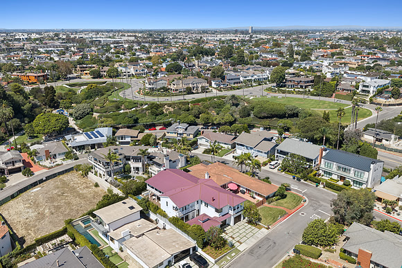 Aerial10Web