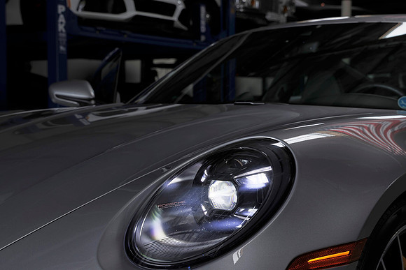Silver_911TurboS-Web 19