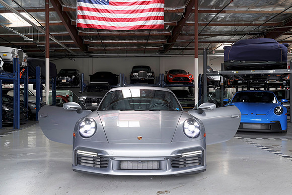 Silver_911TurboS-Web 18
