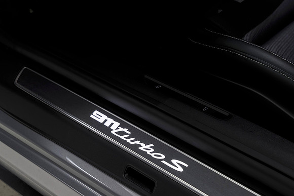Silver_911TurboS-Web 20