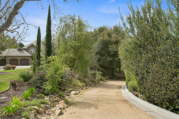 Exterior16Web