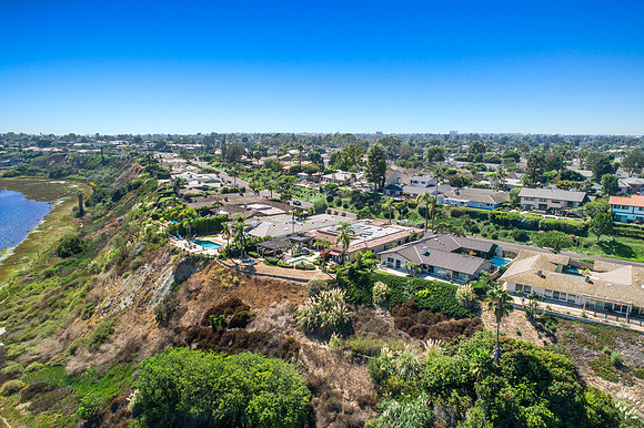Aerial8Web