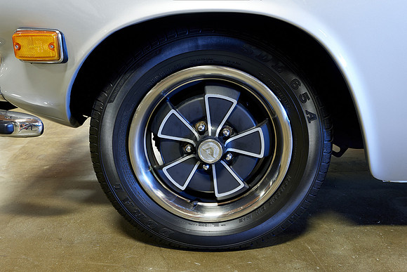 SilverVolvo_Print 7