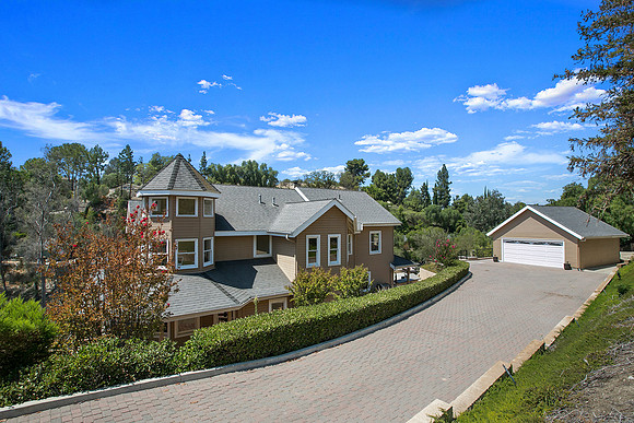 Exterior10web