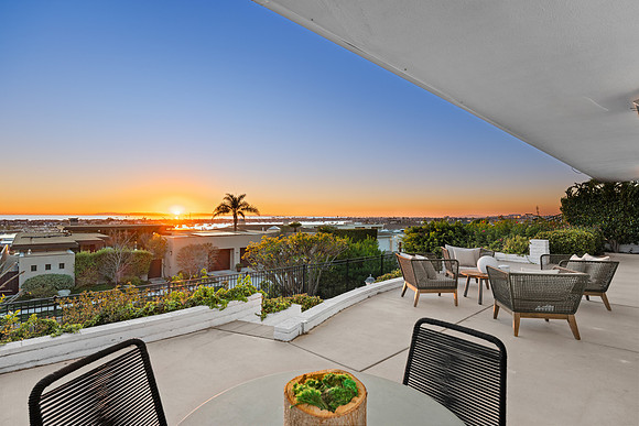 Dusk1Web