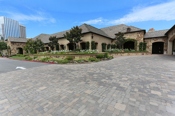 Clubhouse2