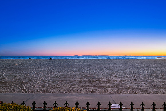 Dusk14Web_R1