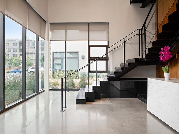 Lobby3Web