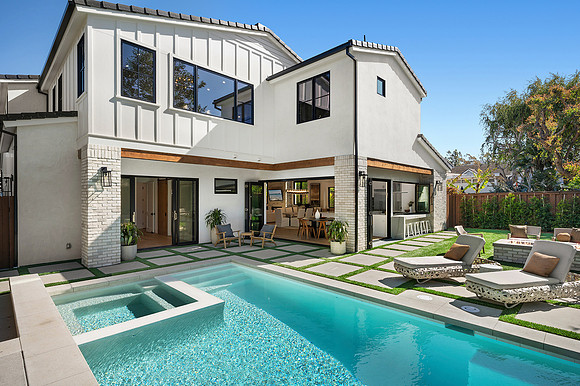 Exterior7Web