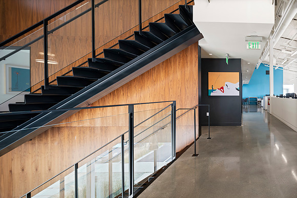 Lobby1Web