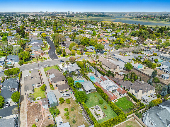 Aerial10Web